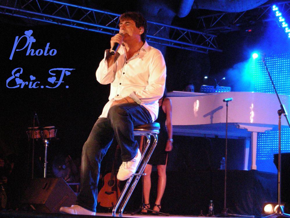 Claude Barzotti en concert à Malemort du Comtat (84) le 4 août 2013